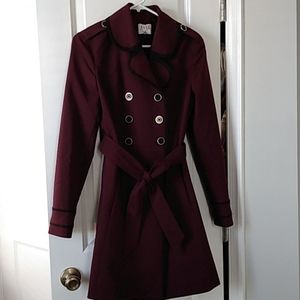 Elle trench coat